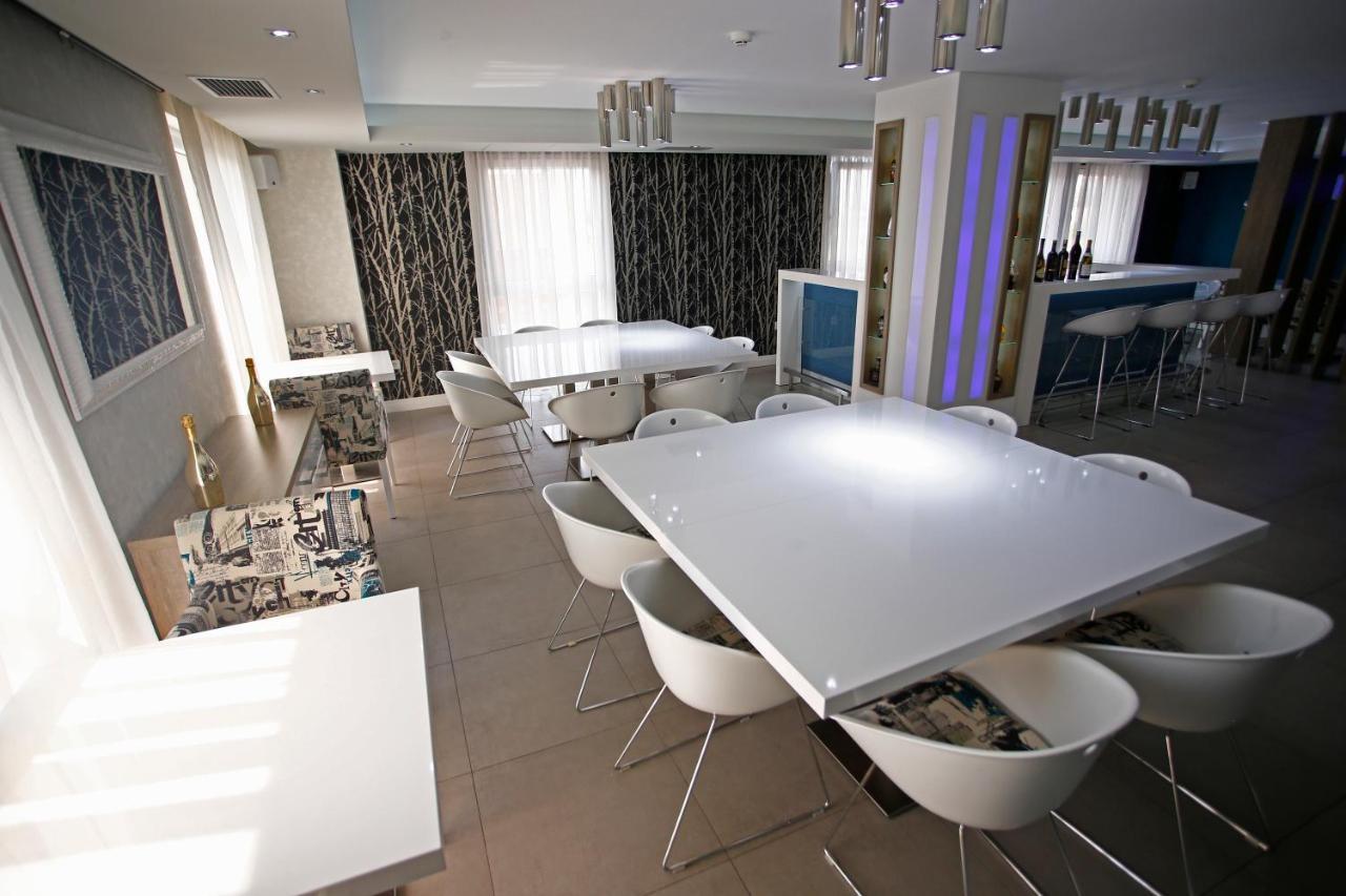 Rox Motel Modrica Екстериор снимка